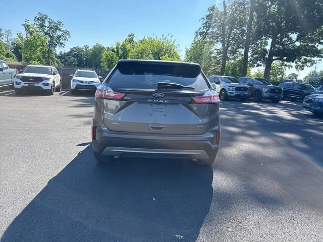 Certified 2022 Ford Edge SEL w/ Convenience Package AWD/4WD image 7
