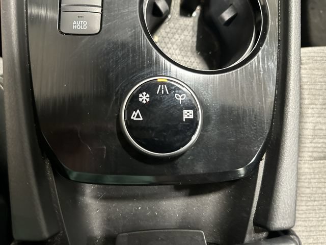 Used 2023 Nissan Rogue SV AWD/4WD image 30