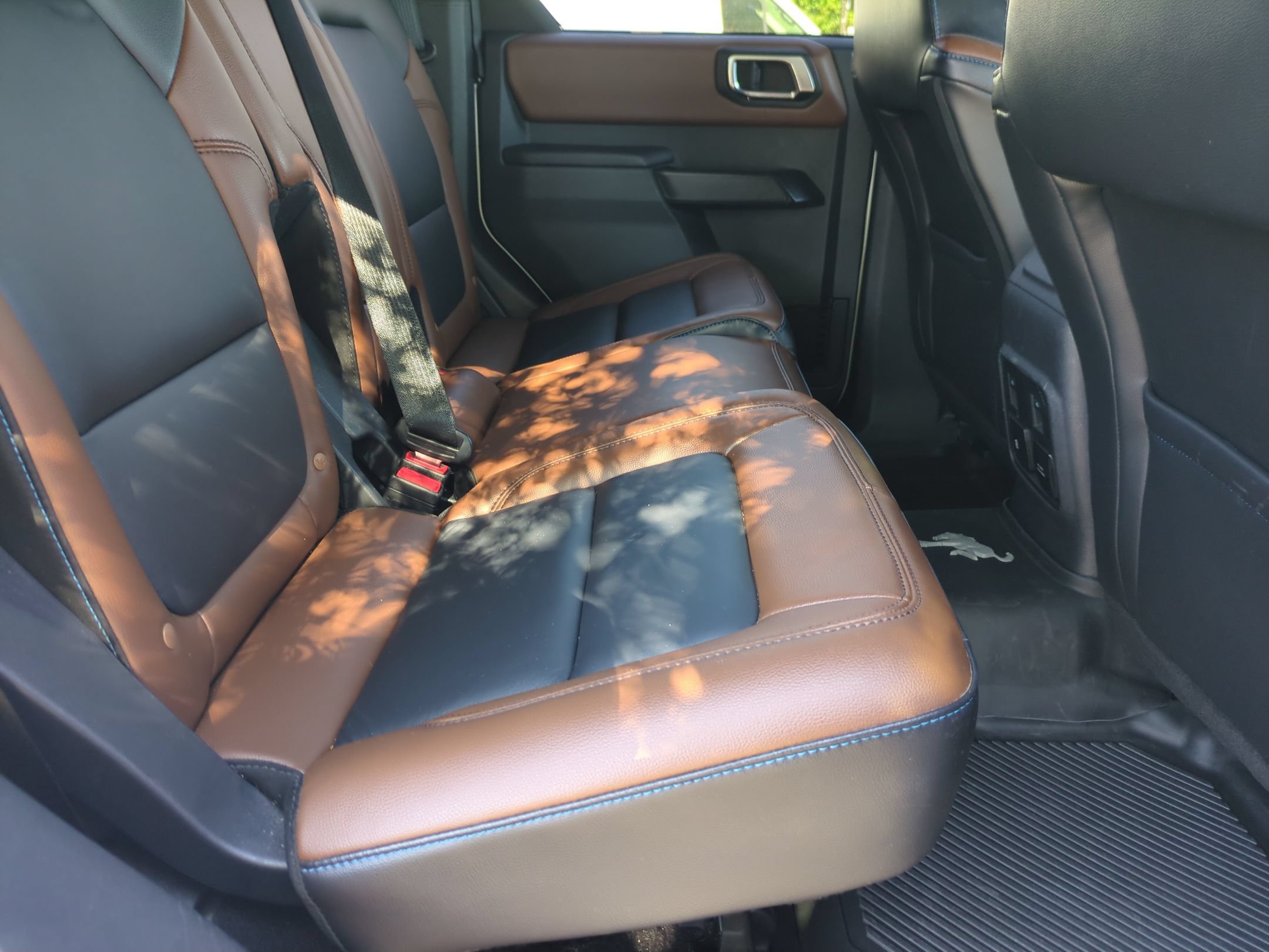 Certified 2024 Ford Bronco Outer Banks AWD/4WD image 30