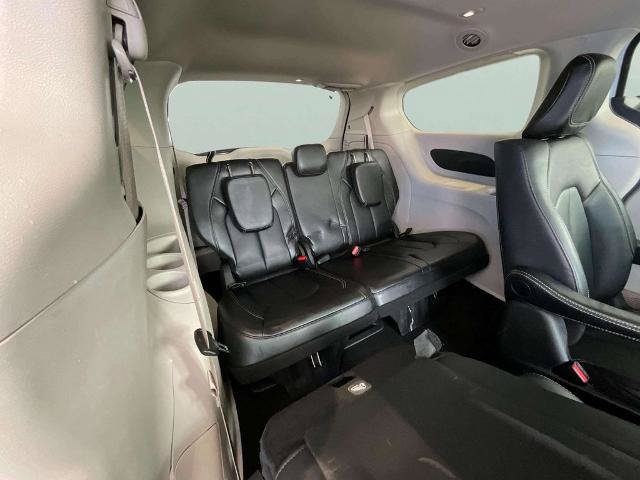 Used 2024 Chrysler Pacifica Limited FWD image 23