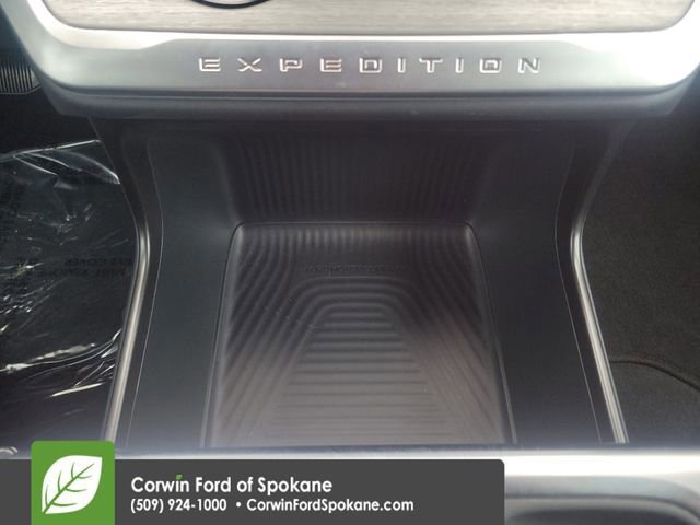 Certified 2025 Ford Expedition Max Platinum image 44