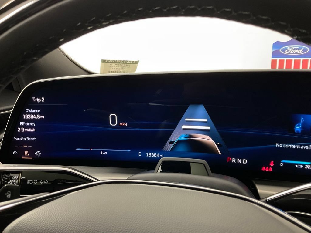Used 2024 Cadillac Lyriq Luxury AWD/4WD image 27