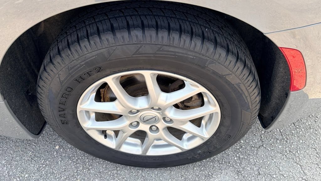 Used 2025 Chrysler Pacifica Select FWD image 32