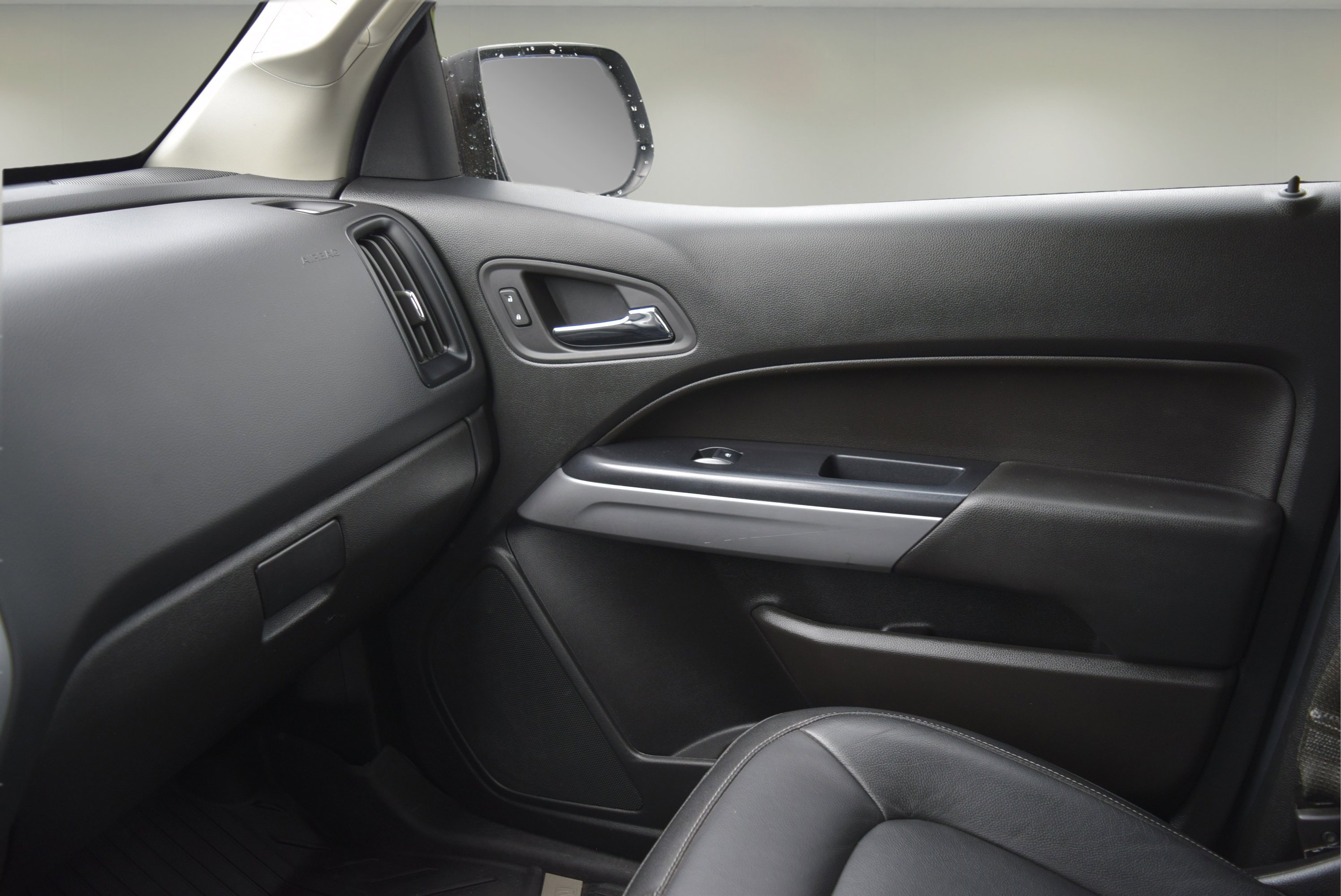 Used 2020 Chevrolet Colorado ZR2 w/ Colorado ZR2 Bison Edition image 19