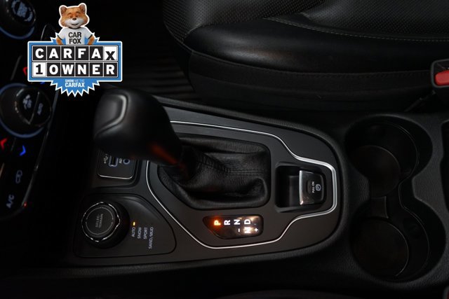 Used 2022 Jeep Cherokee Latitude Lux w/ Mopar Interior Package AWD/4WD image 25