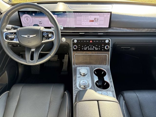 Used 2025 Genesis GV80 3.5T Advanced AWD/4WD image 16