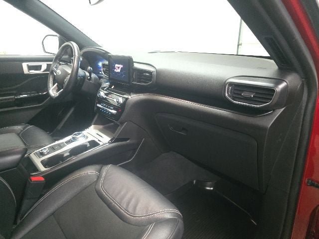 Certified 2022 Ford Explorer ST AWD/4WD image 4