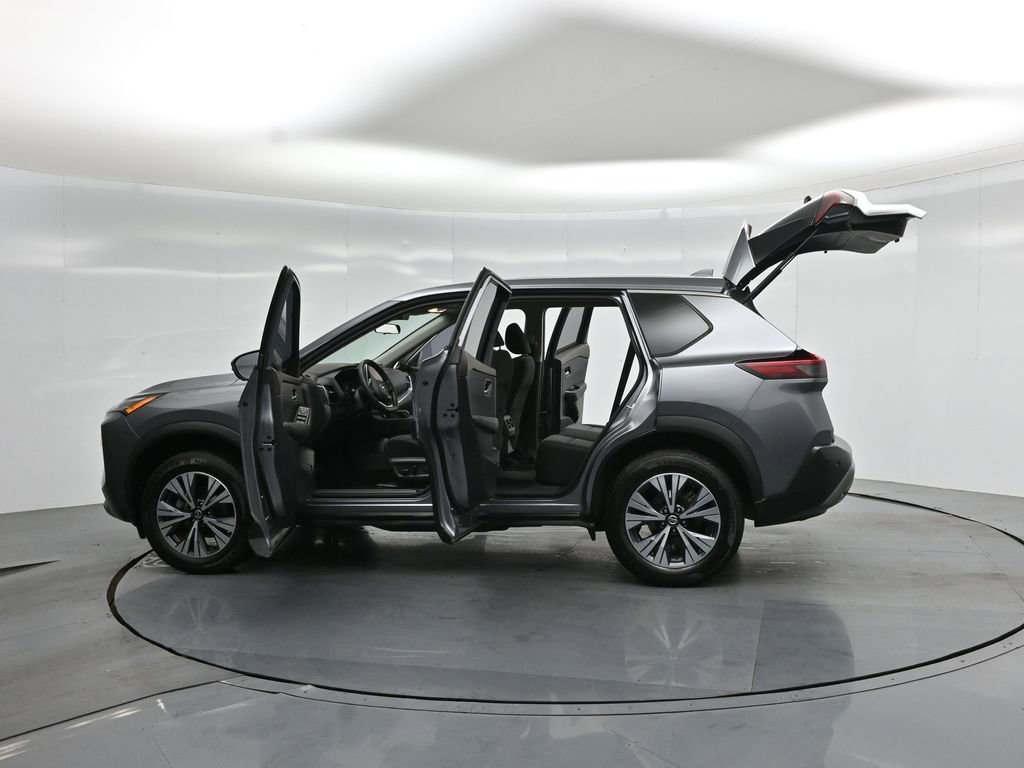 Used 2021 Nissan Rogue SV FWD image 35