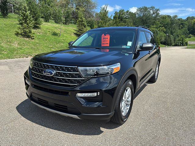 Certified 2024 Ford Explorer XLT w/ Equipment Group 202A AWD/4WD image 8
