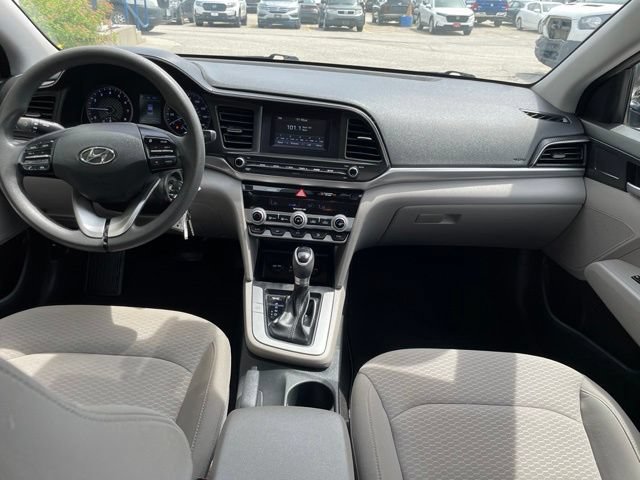 Used 2020 Hyundai Elantra SE FWD image 10