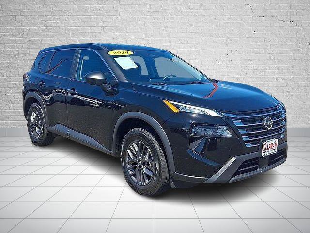 Used 2024 Nissan Rogue S AWD/4WD image 3