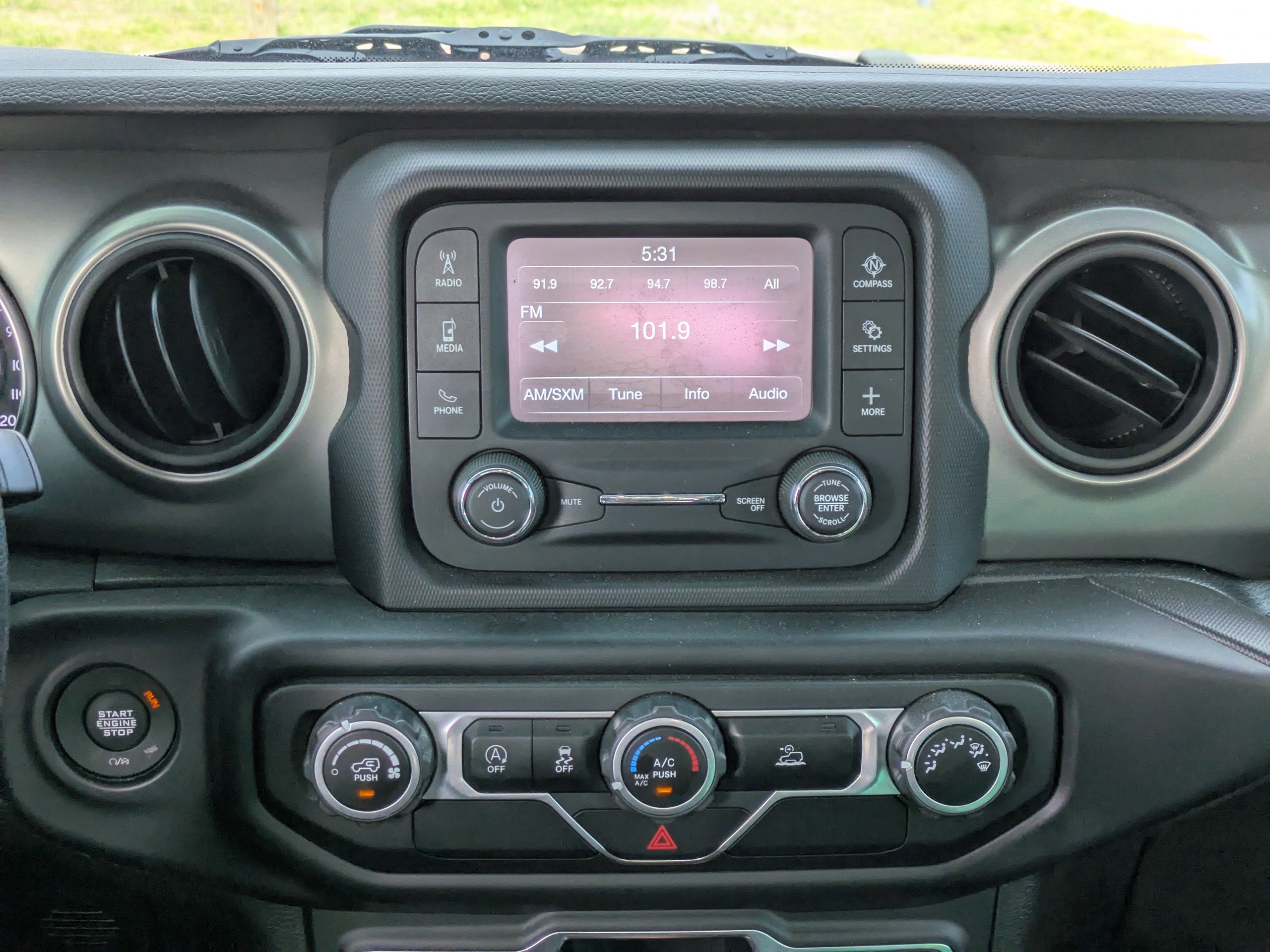 Used 2021 Jeep Wrangler Unlimited Sport AWD/4WD image 17