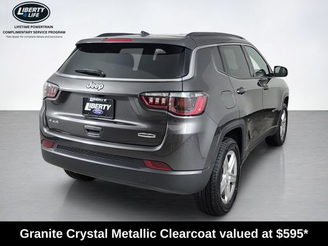 Used 2023 Jeep Compass Latitude w/ Convenience Group AWD/4WD image 3