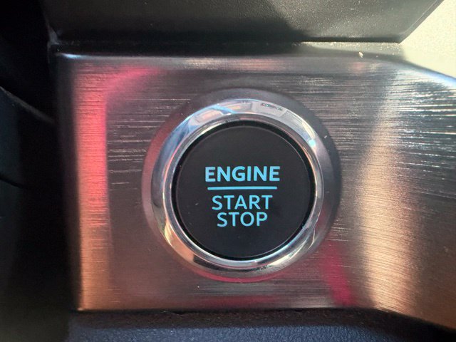 Certified 2023 Ford F250 Lariat w/ Lariat Ultimate Package AWD/4WD image 17