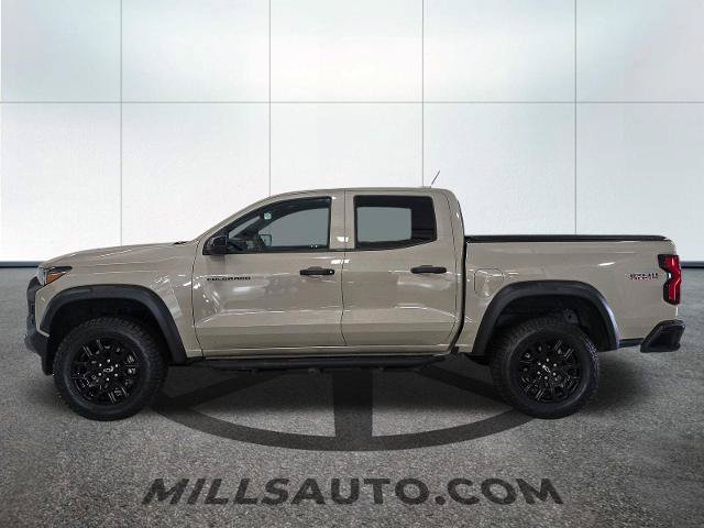 Used 2023 Chevrolet Colorado Trail Boss AWD/4WD image 3