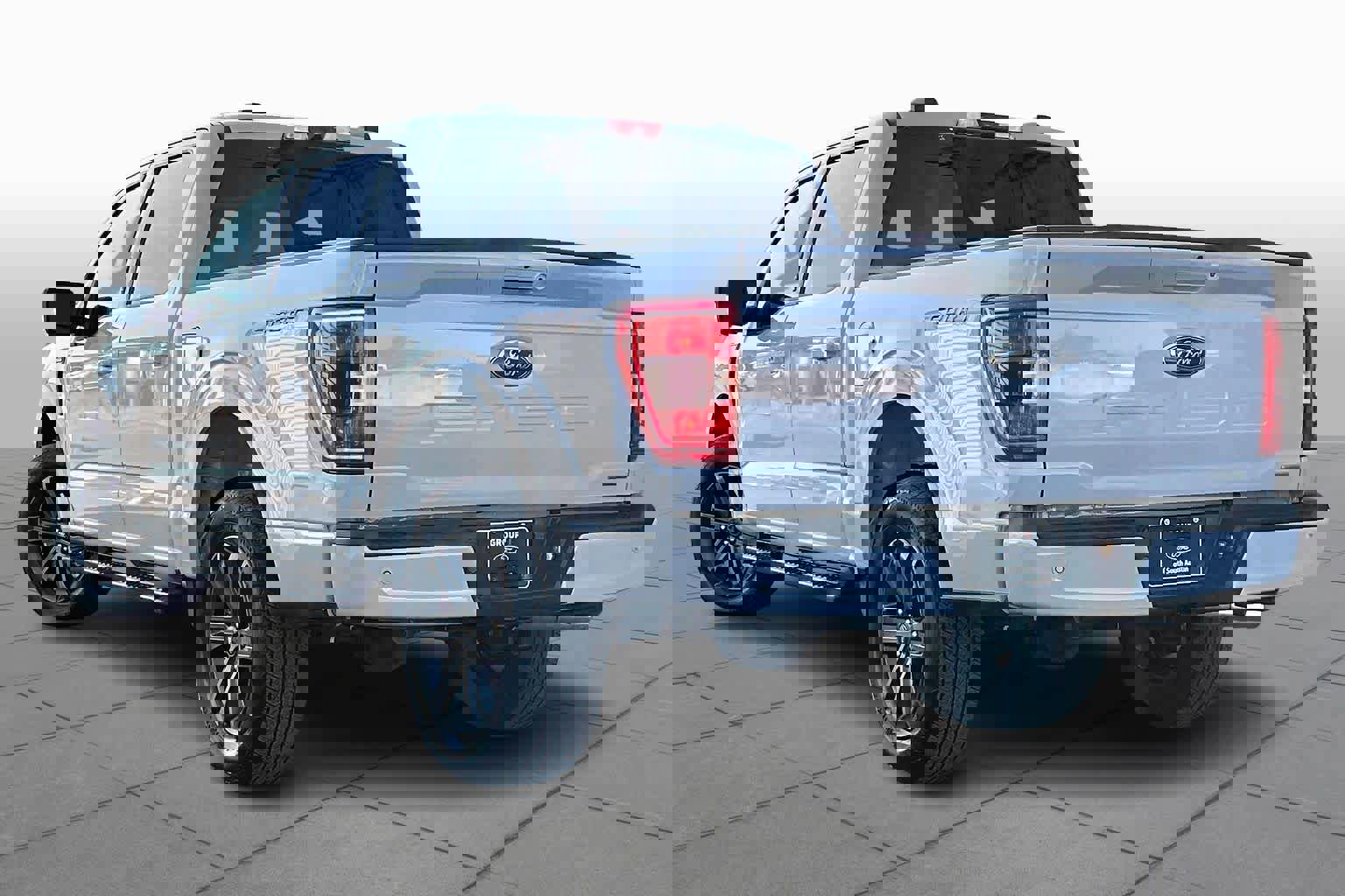 Certified 2023 Ford F150 XLT w/ Equipment Group 302A High image 11