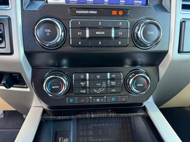 Certified 2021 Ford F250 Lariat w/ Lariat Ultimate Package image 32