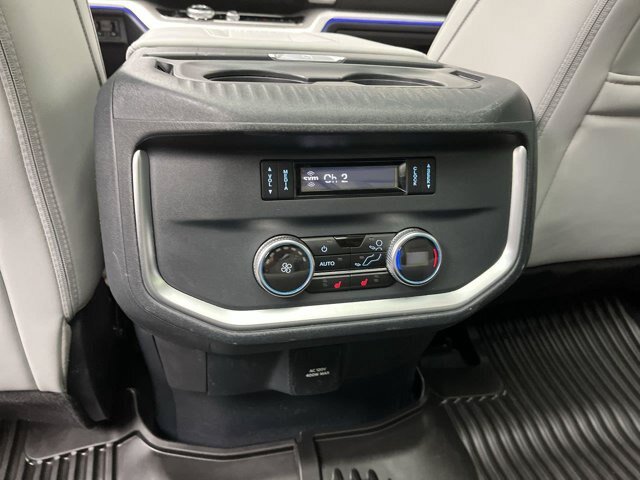 Certified 2025 Ford Expedition Platinum w/ Platinum Ultimate Package AWD/4WD image 16