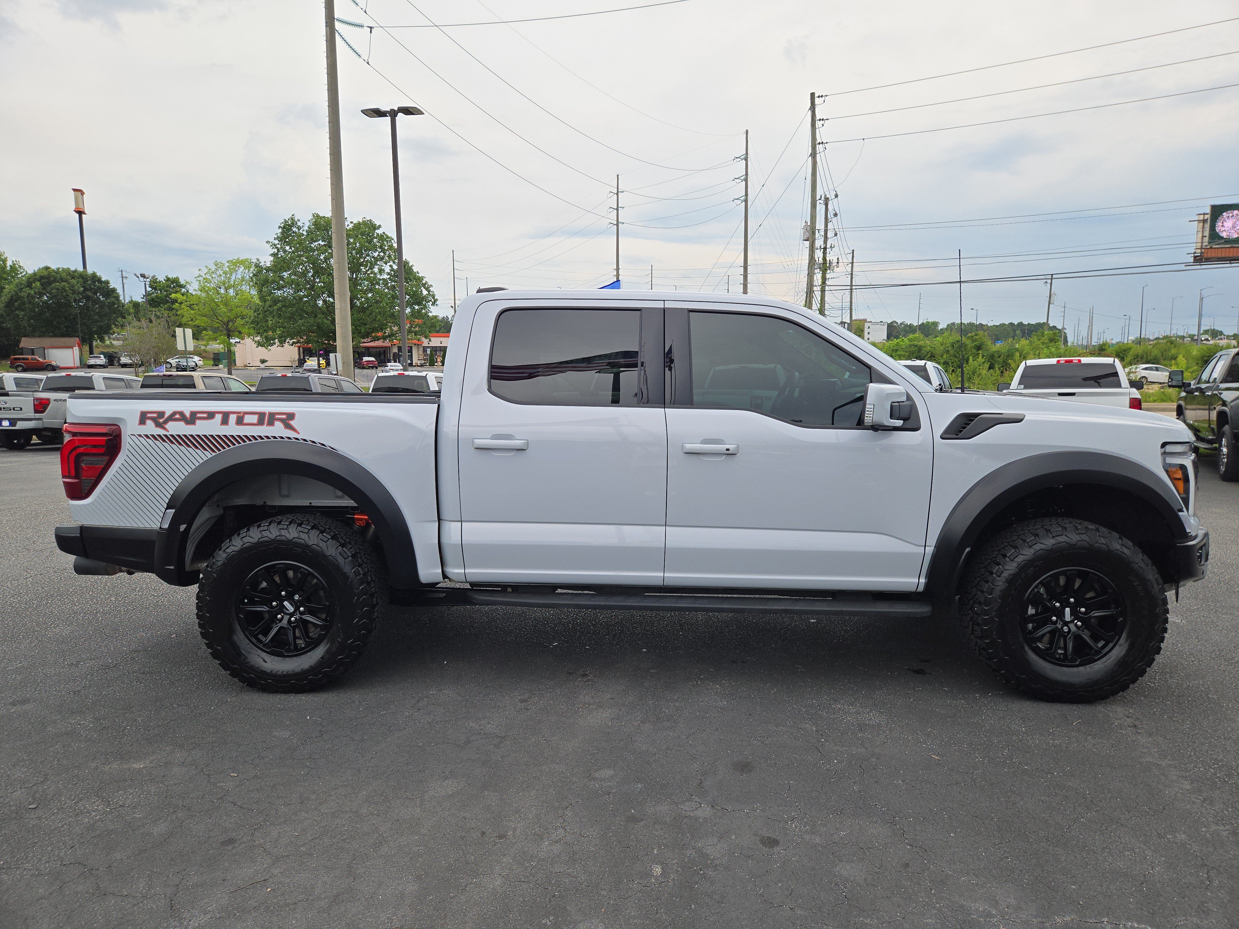 Certified 2025 Ford F150 Raptor AWD/4WD image 7