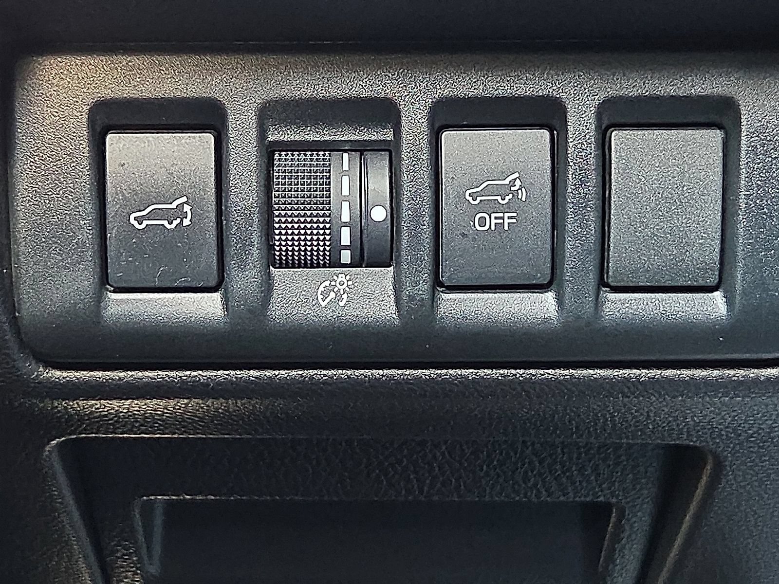 Used 2024 Subaru Outback Premium AWD/4WD image 21