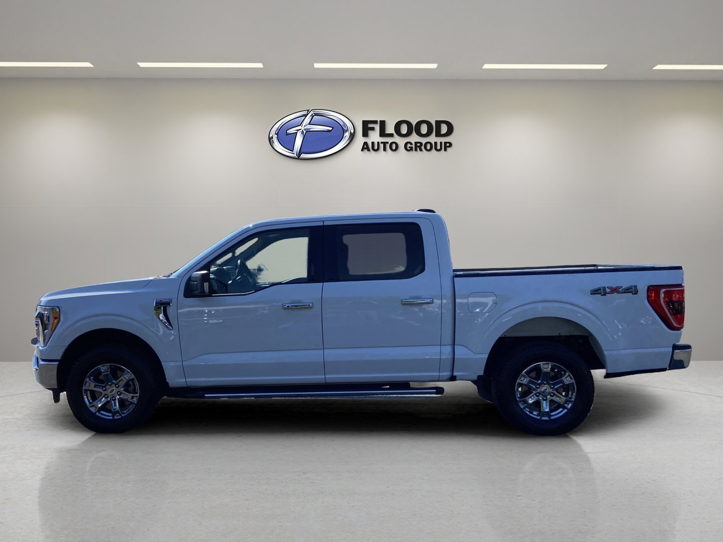 Certified 2022 Ford F150 XLT w/ Equipment Group 302A High image 5