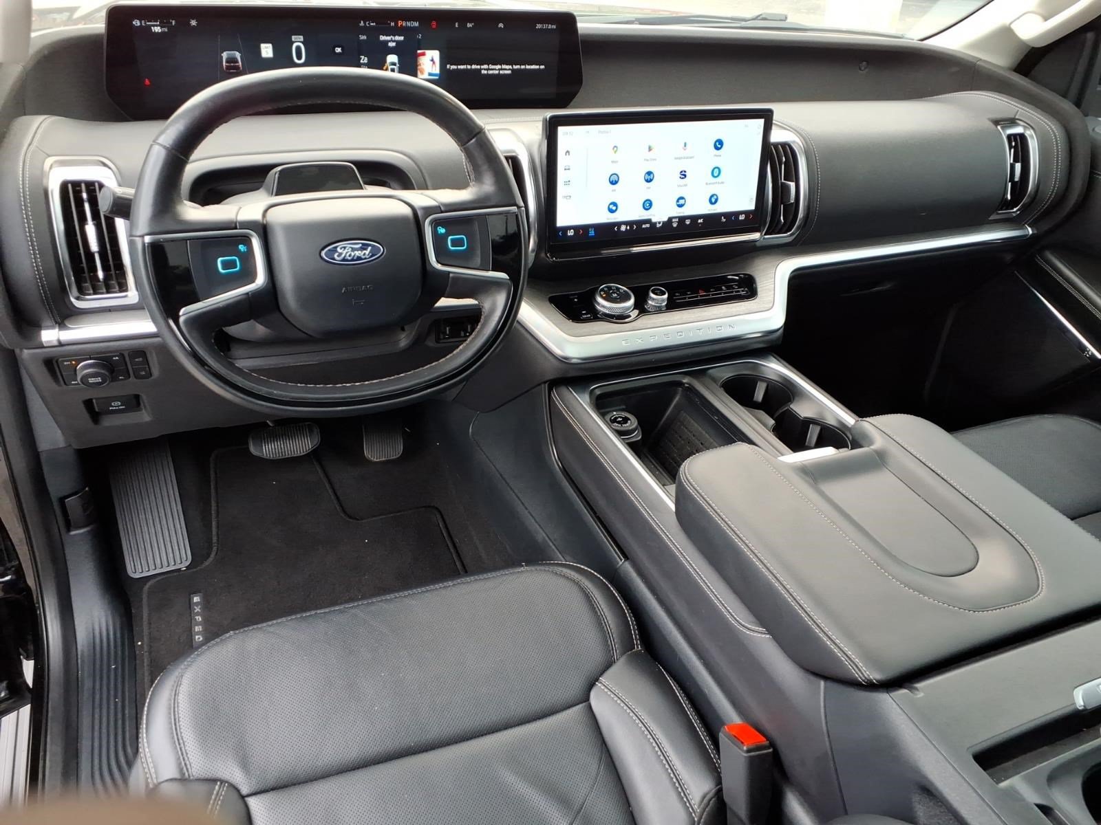 Certified 2025 Ford Expedition Max Platinum w/ Driver's Package AWD/4WD image 14