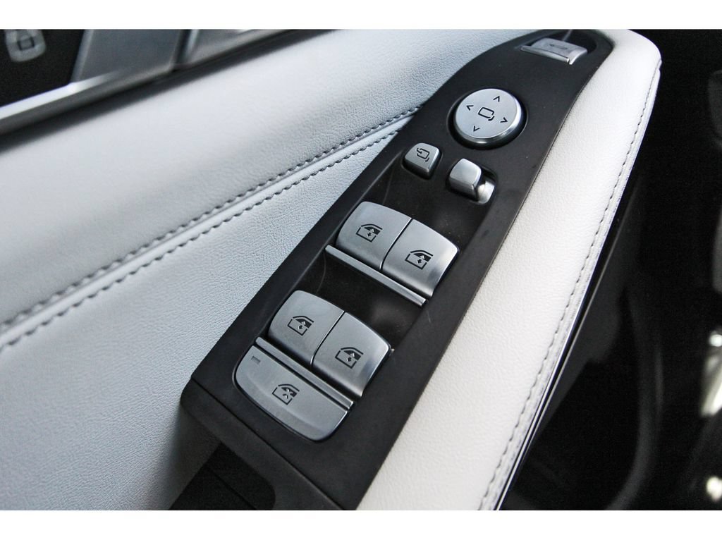 Used 2024 BMW X7 xDrive40i w/ Climate Comfort Package AWD/4WD image 22