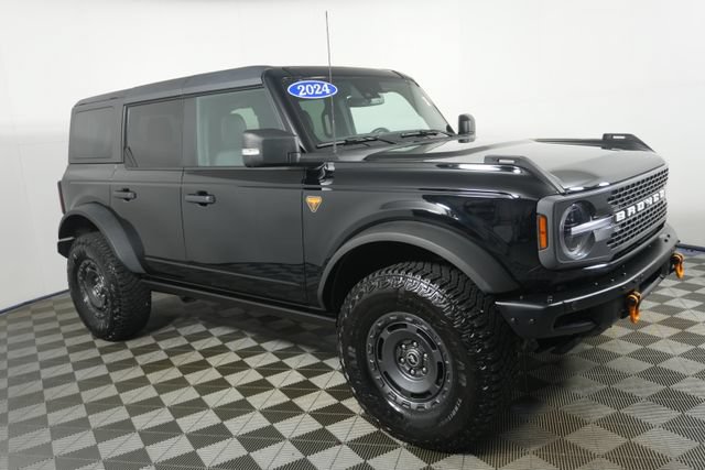 Certified 2024 Ford Bronco Badlands AWD/4WD image 2