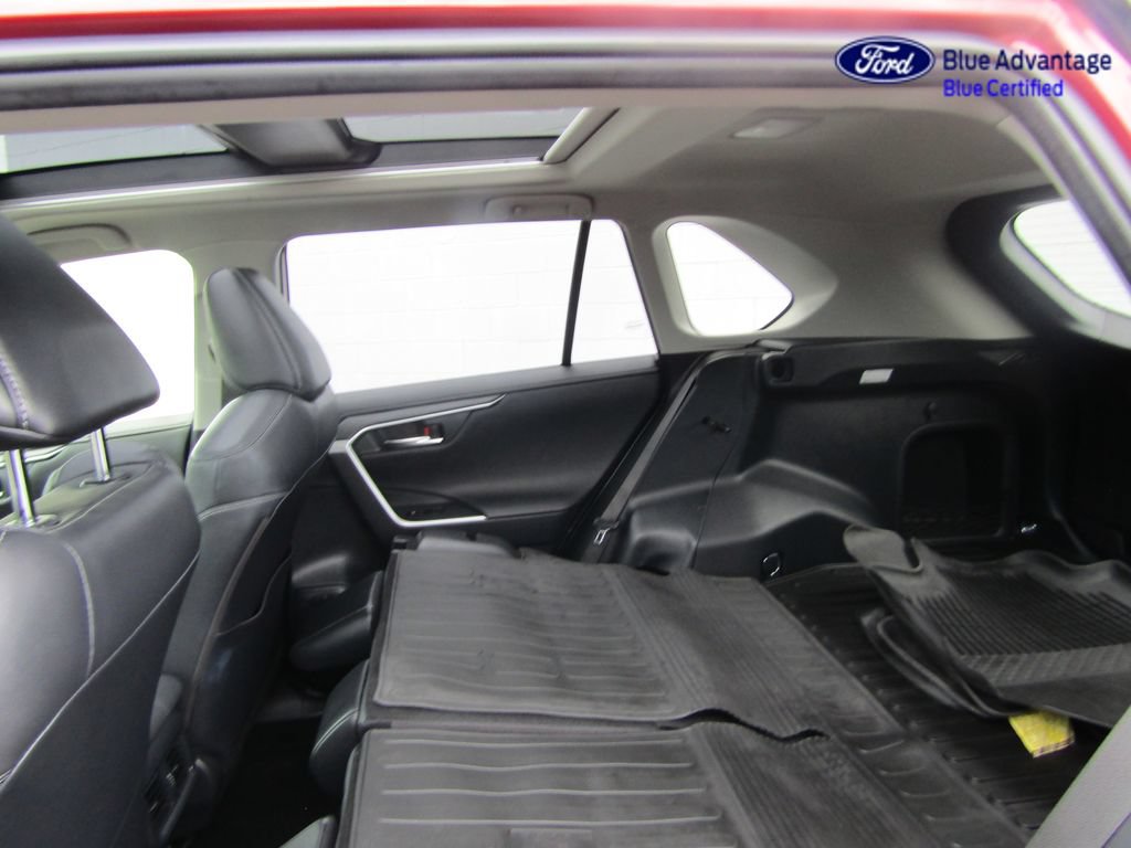 Used 2022 Toyota RAV4 Limited AWD/4WD image 33