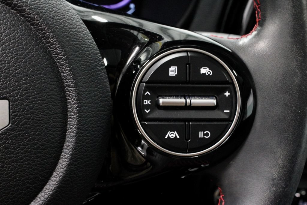 Used 2023 Kia Soul GT-Line FWD image 29