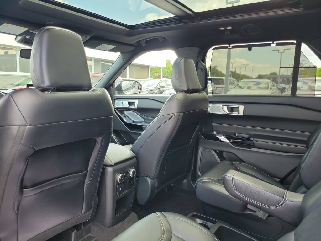 Certified 2021 Ford Explorer ST w/ Equipment Group 401A AWD/4WD image 16