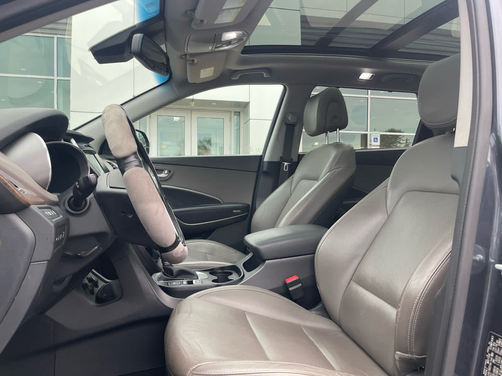 Used 2017 Hyundai Santa Fe Limited AWD/4WD image 15