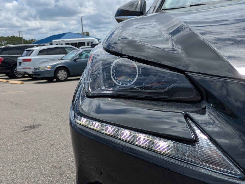 Used 2018 Lexus NX 300 FWD w/ Comfort Package image 10