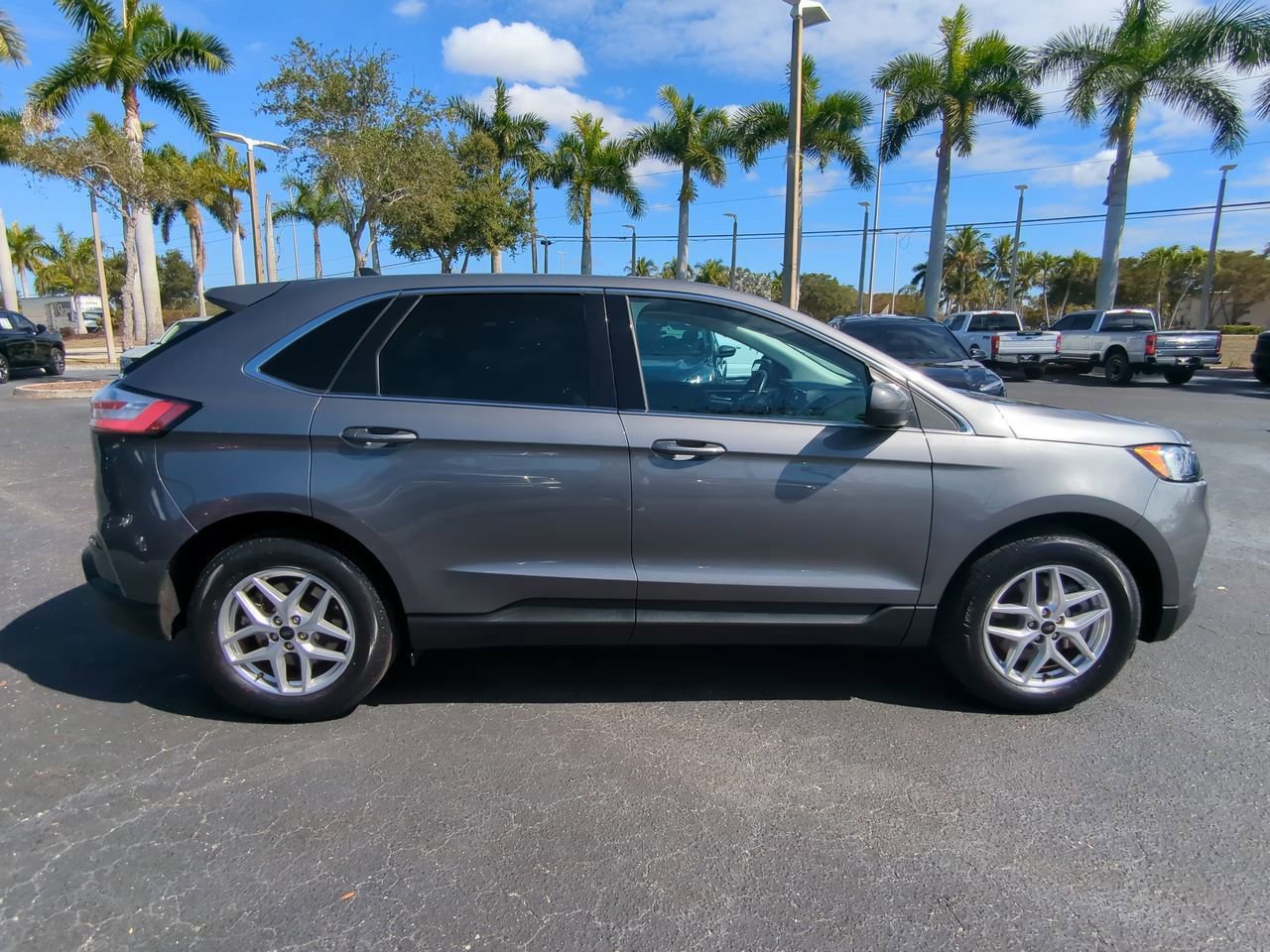 Certified 2024 Ford Edge SEL AWD/4WD image 6