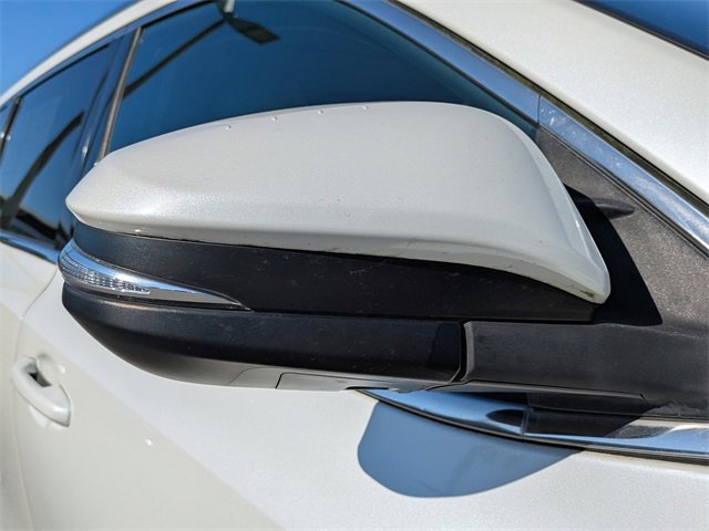 Used 2019 Toyota Highlander Limited image 11