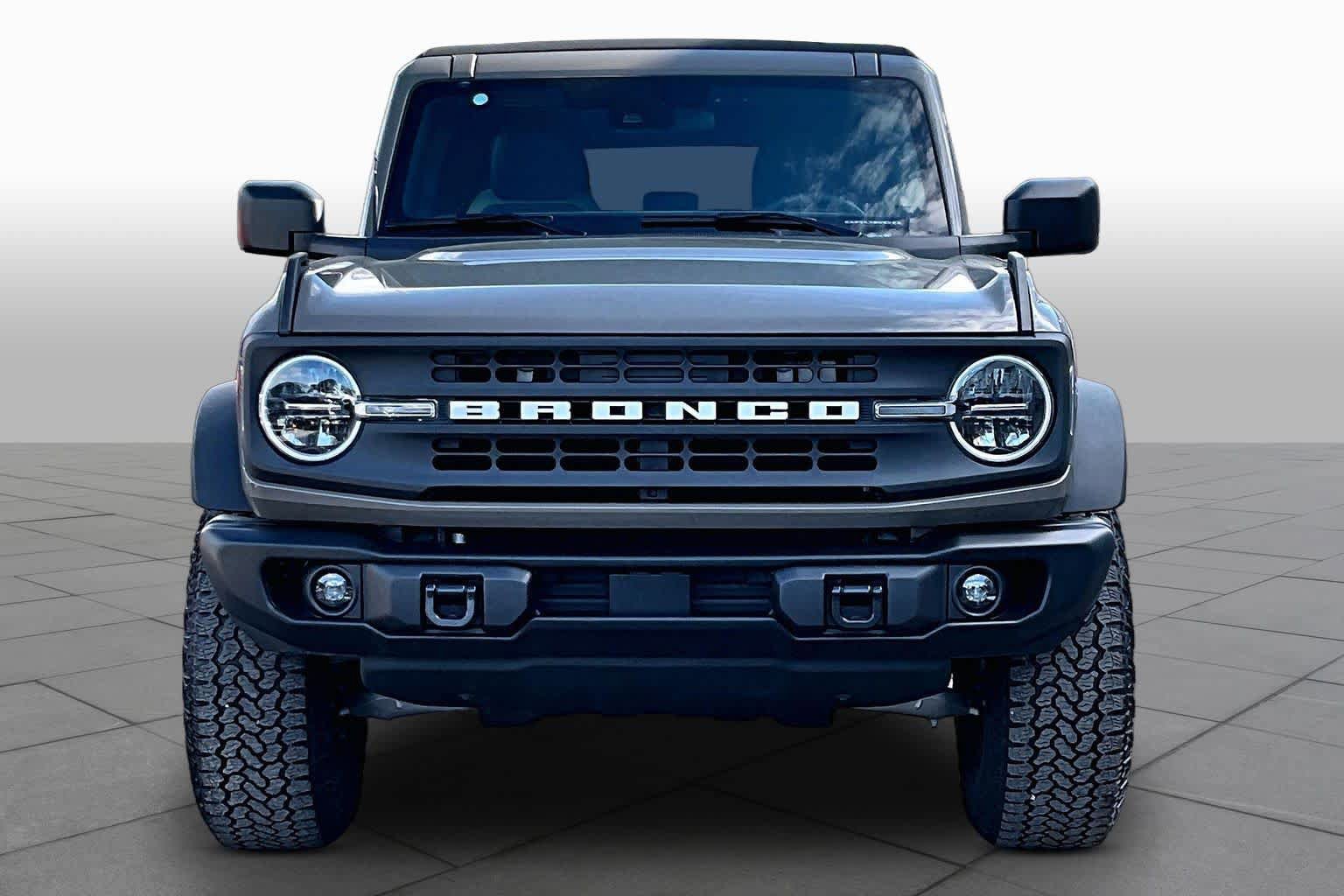 Certified 2025 Ford Bronco Big Bend w/ Black Diamond Package AWD/4WD image 4