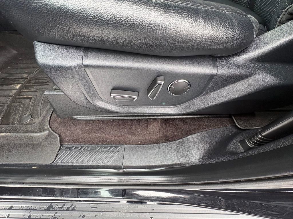 Certified 2020 Ford Expedition Max Limited image 10