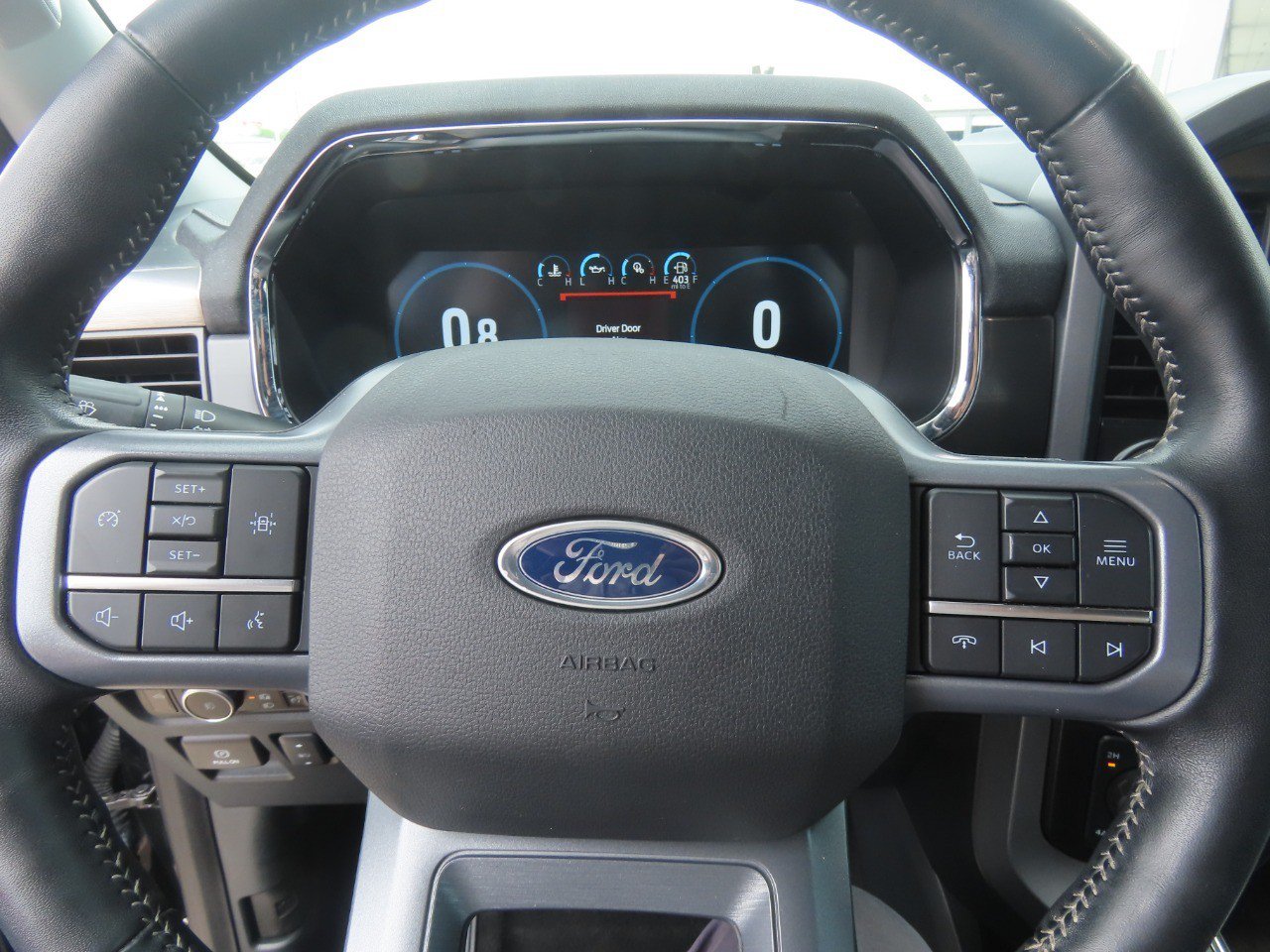 Certified 2023 Ford F150 Lariat w/ Trailer Tow Package AWD/4WD image 28