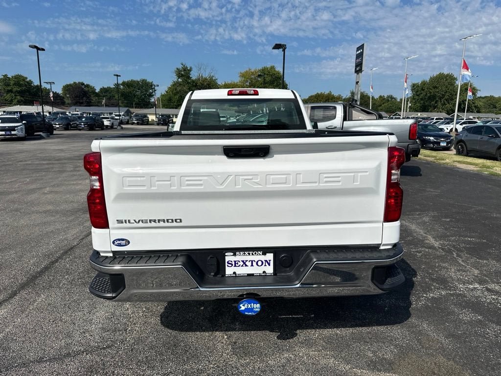 Used 2025 Chevrolet Silverado 1500 W/T RWD image 6