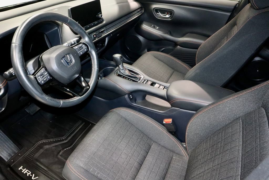 Used 2025 Honda HR-V Sport image 23