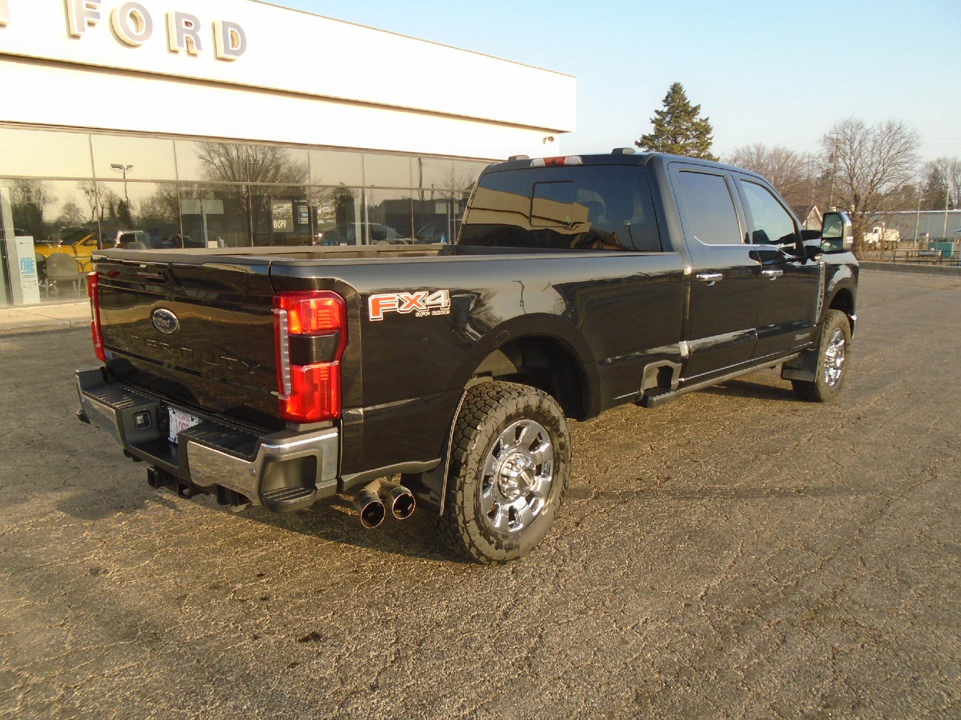 Certified 2023 Ford F350 Lariat w/ Lariat Ultimate Package AWD/4WD image 5