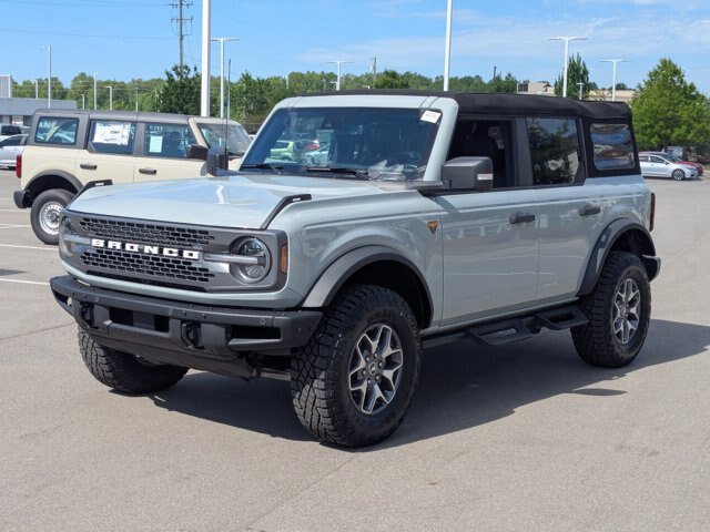 Certified 2024 Ford Bronco Badlands AWD/4WD image 8