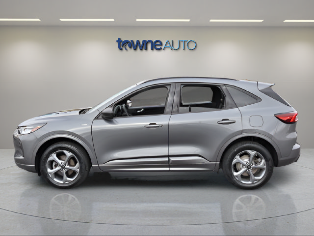 Certified 2023 Ford Escape ST-Line w/ Tech Pack #1 AWD/4WD image 4