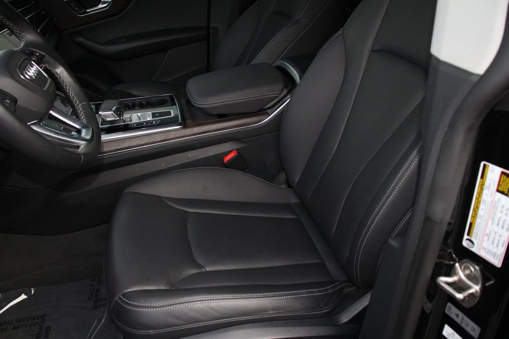 Used 2022 Audi Q8 Premium Plus AWD/4WD image 23