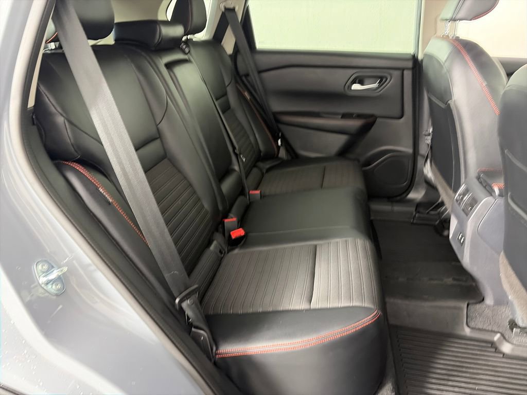 Used 2025 Nissan Rogue SV w/ Rock Creek Premium Package AWD/4WD image 29