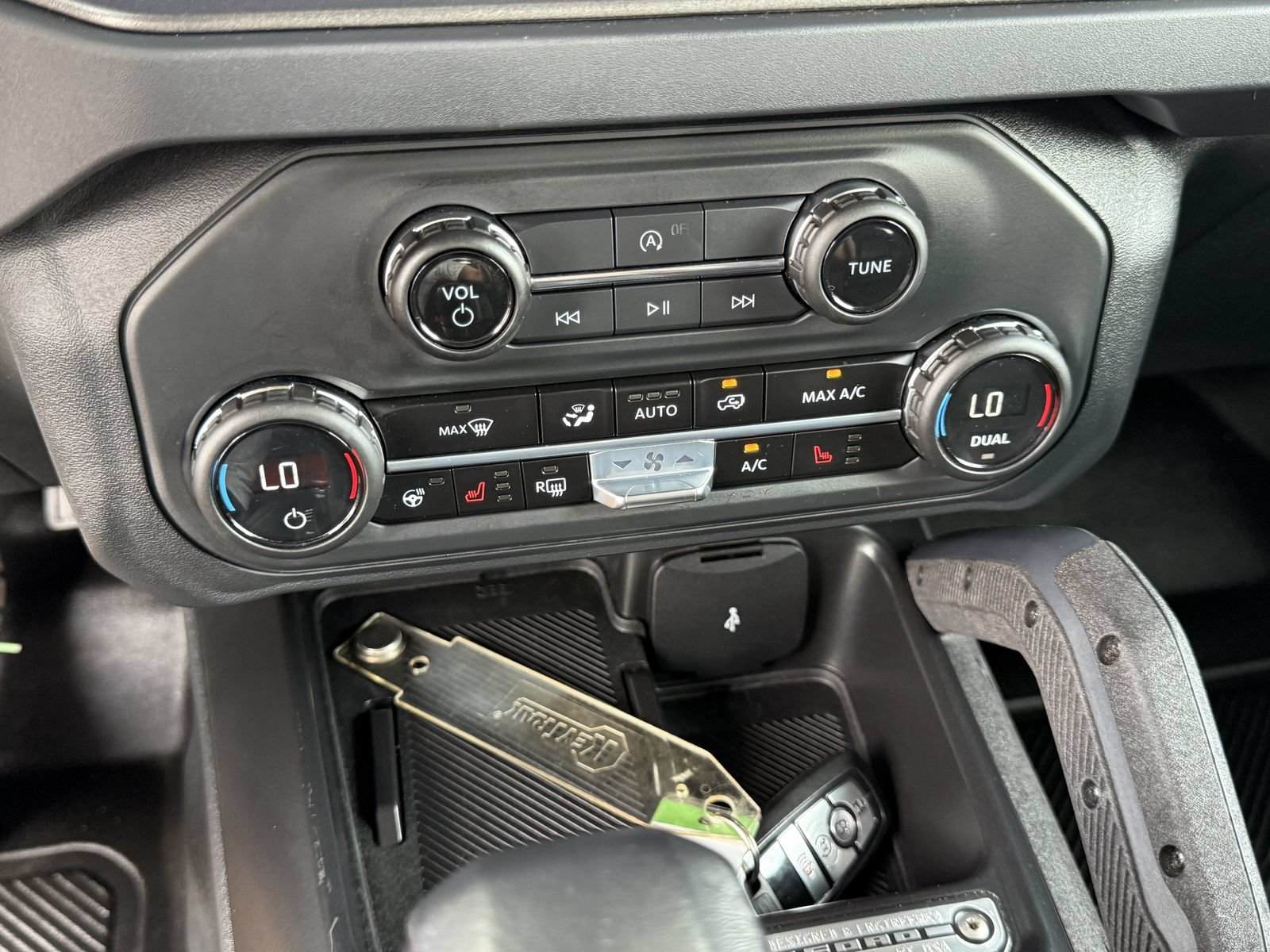 Certified 2025 Ford Bronco Badlands AWD/4WD image 26