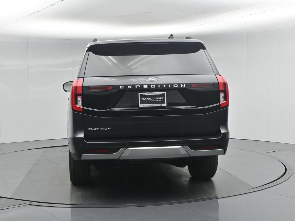 Certified 2025 Ford Expedition Platinum w/ Driver's Package AWD/4WD image 34