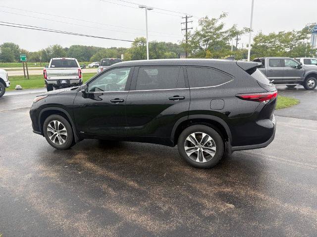 Used 2026 Toyota Highlander XLE AWD/4WD image 4