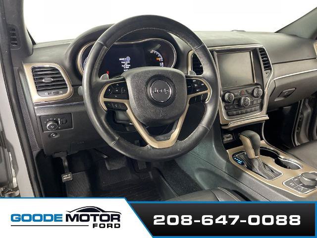 Used 2017 Jeep Grand Cherokee Limited w/ Trailer Tow Group IV AWD/4WD image 8