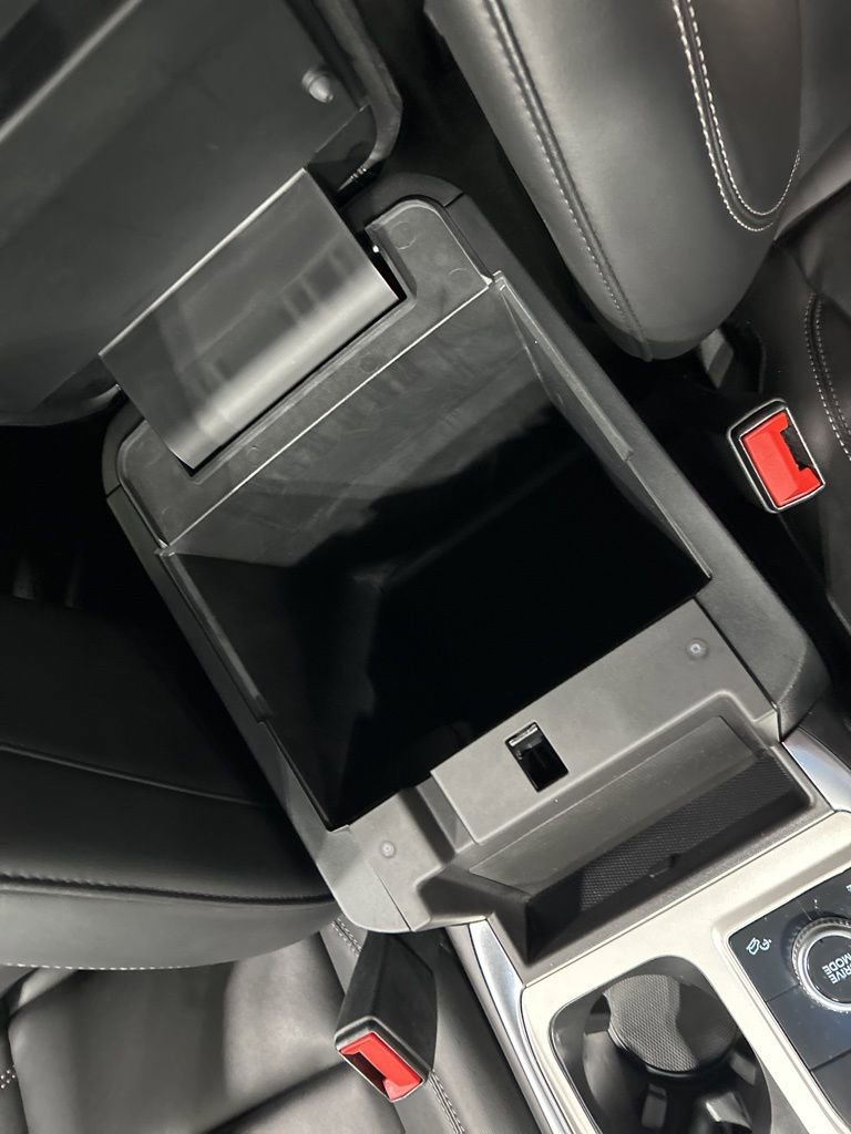 Certified 2023 Ford Explorer XLT w/ Equipment Group 202A image 26